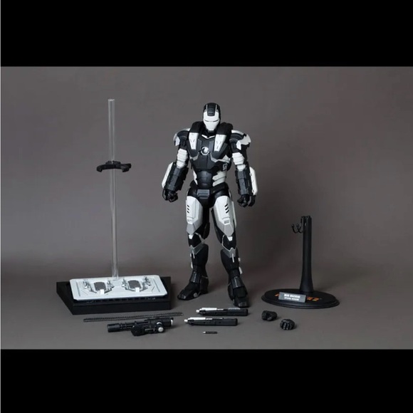 Hot Toys Iron Man 2 War Machine Special Edition - Picture 11 of 12